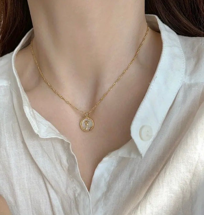 Flower necklace