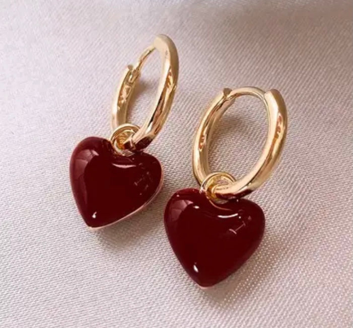 ELEGANT HEART SHAPE EARRINGS
